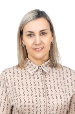 Воспитатель первой категории Семикова Ксения Николаевна Воспитатель первой категории Семикова Ксения Николаевна